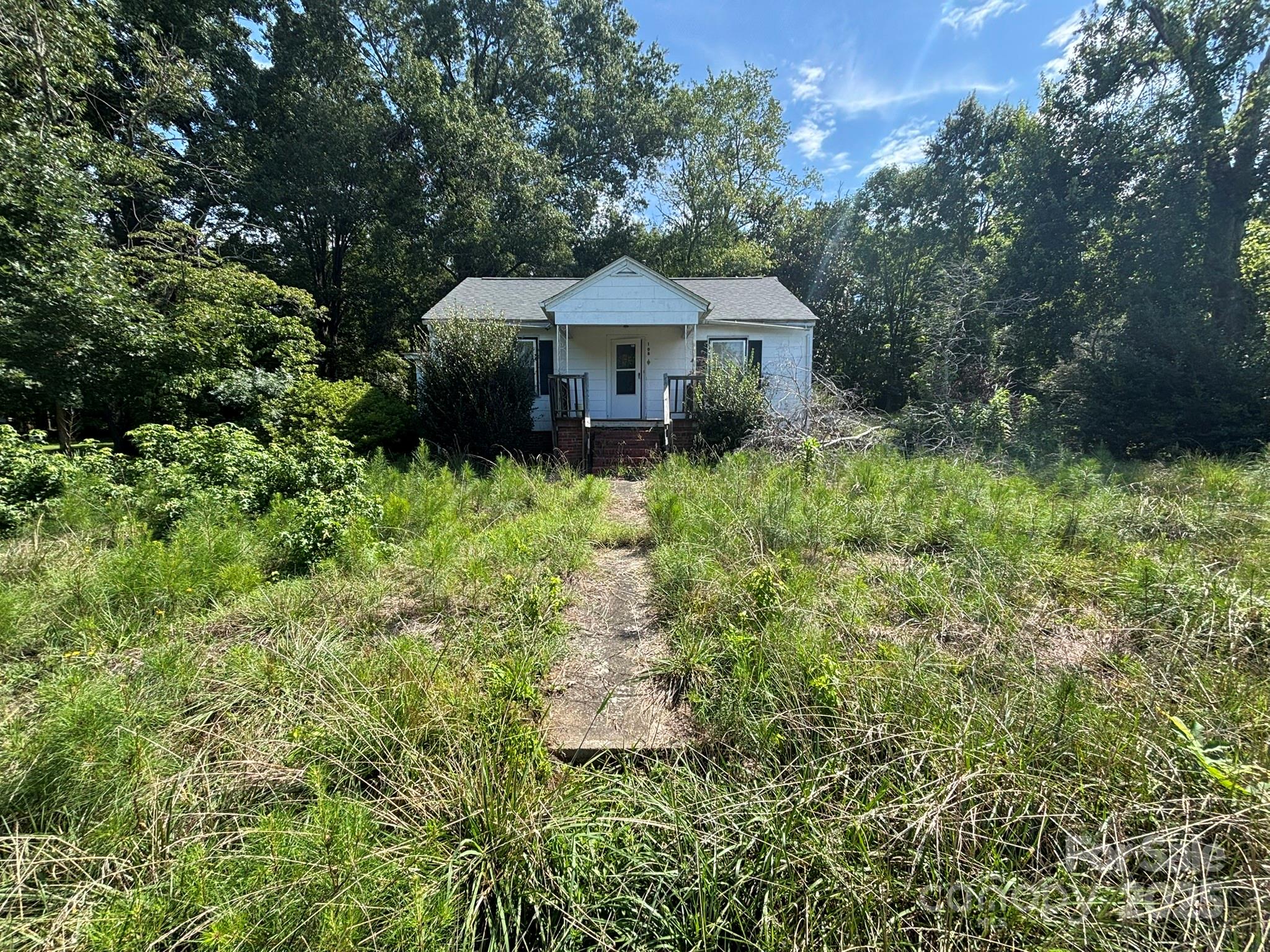 108 Circle Drive