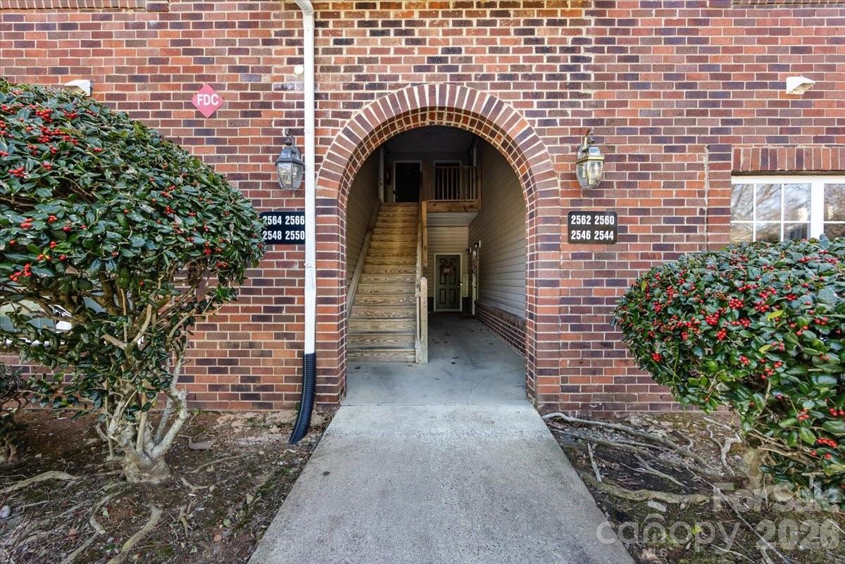 2566 Carya Pond Lane