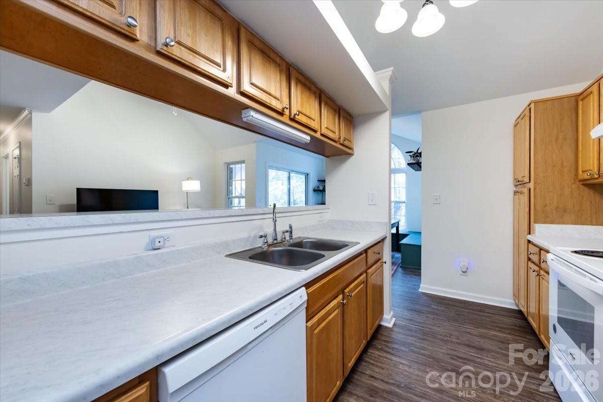 Carya Pond Condo Homes - Residential