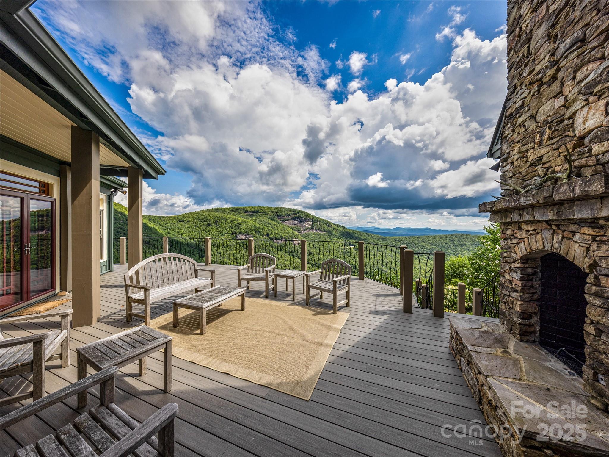 Lake Toxaway Estates - Residential