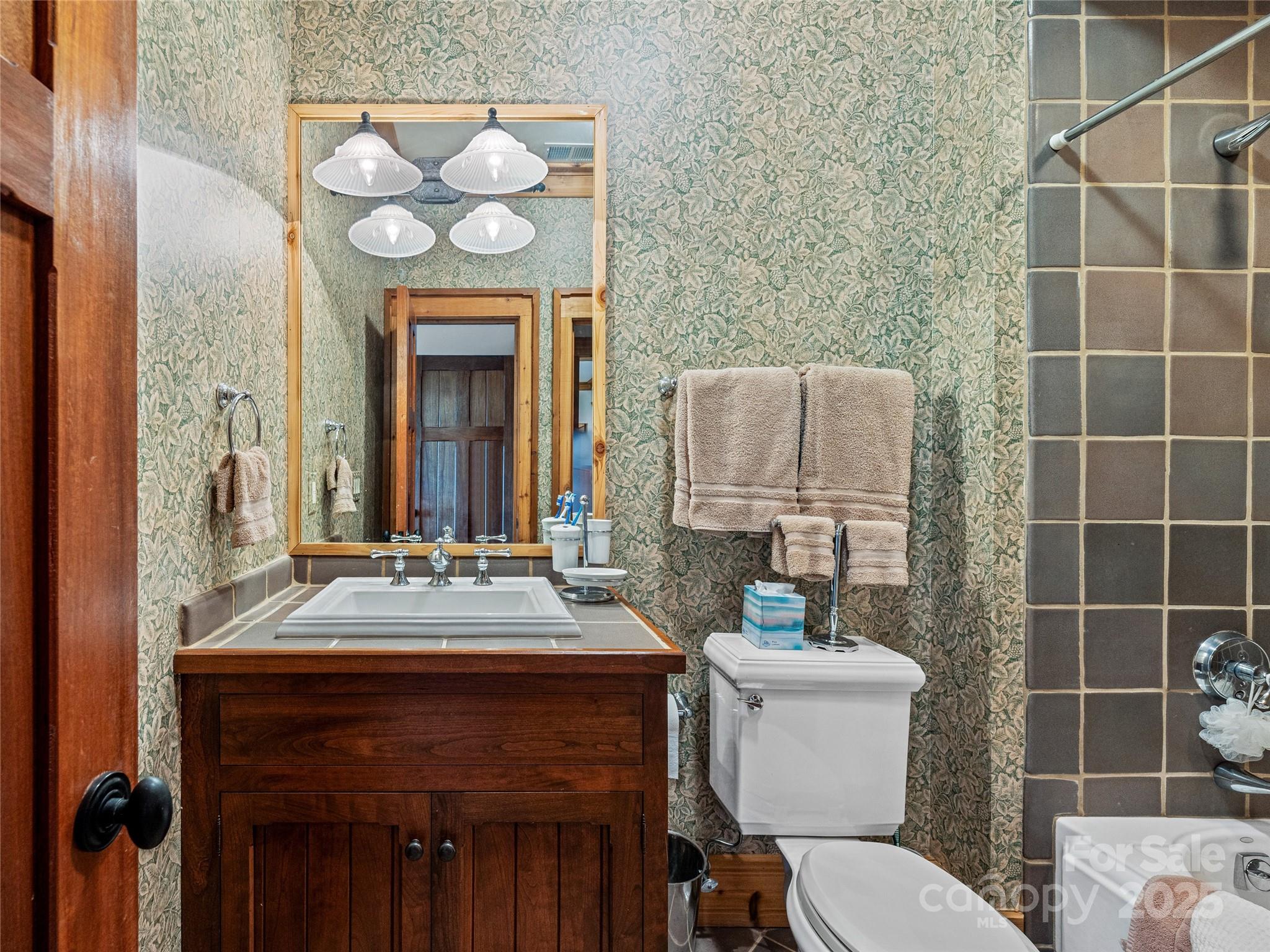 Lake Toxaway Estates - Residential