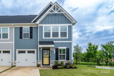 154 Stella Lane A Troutman NC 28166