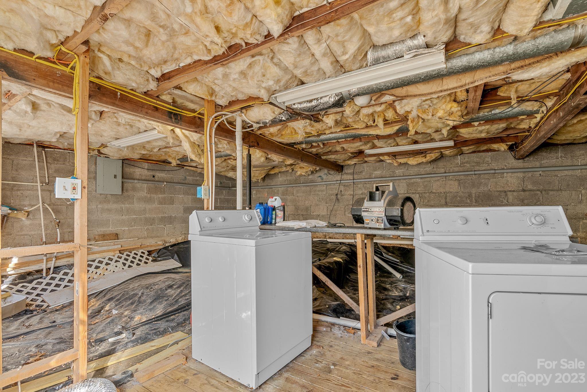 Green and Thrash Lands - Residential Income