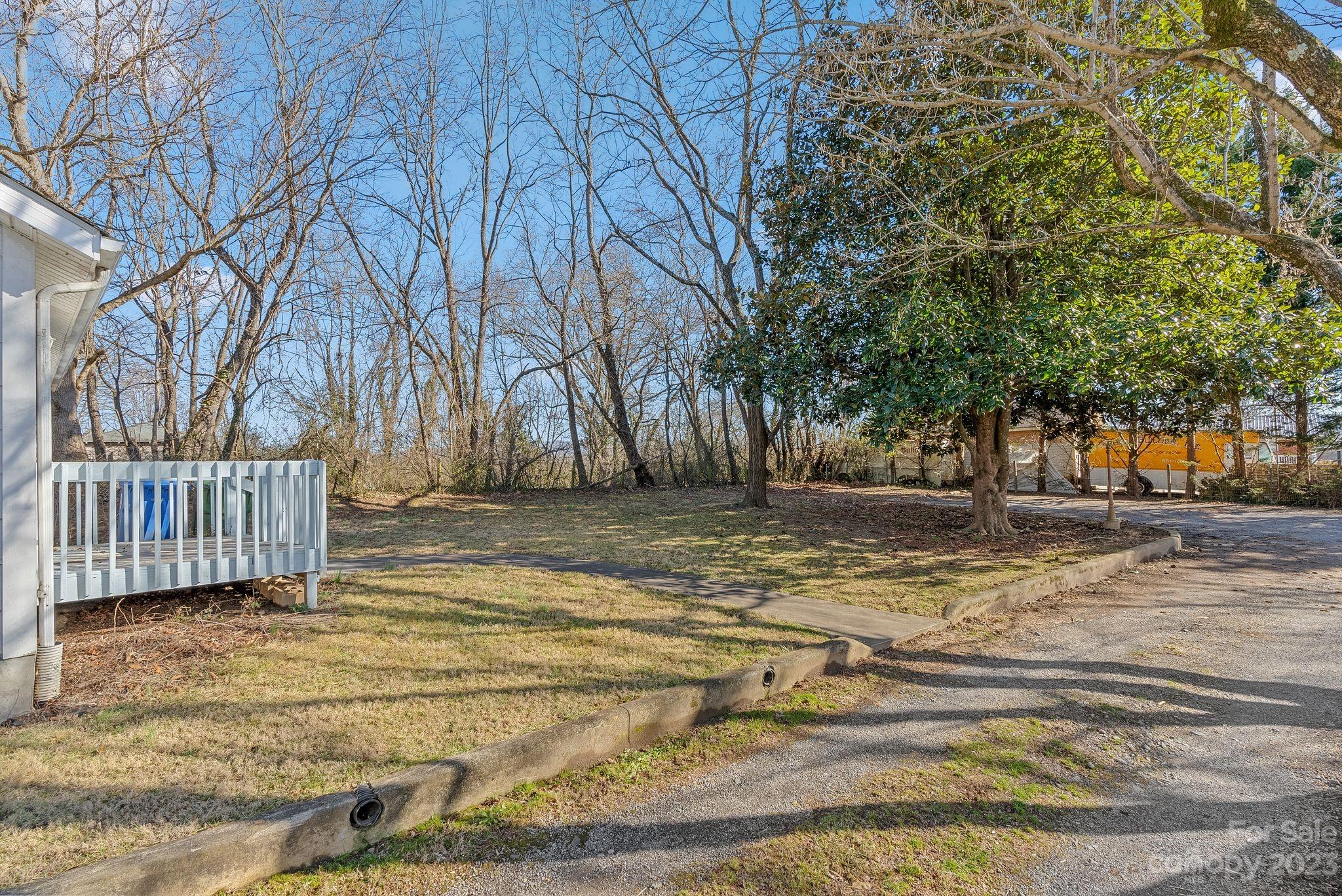 Green and Thrash Lands - Residential Income