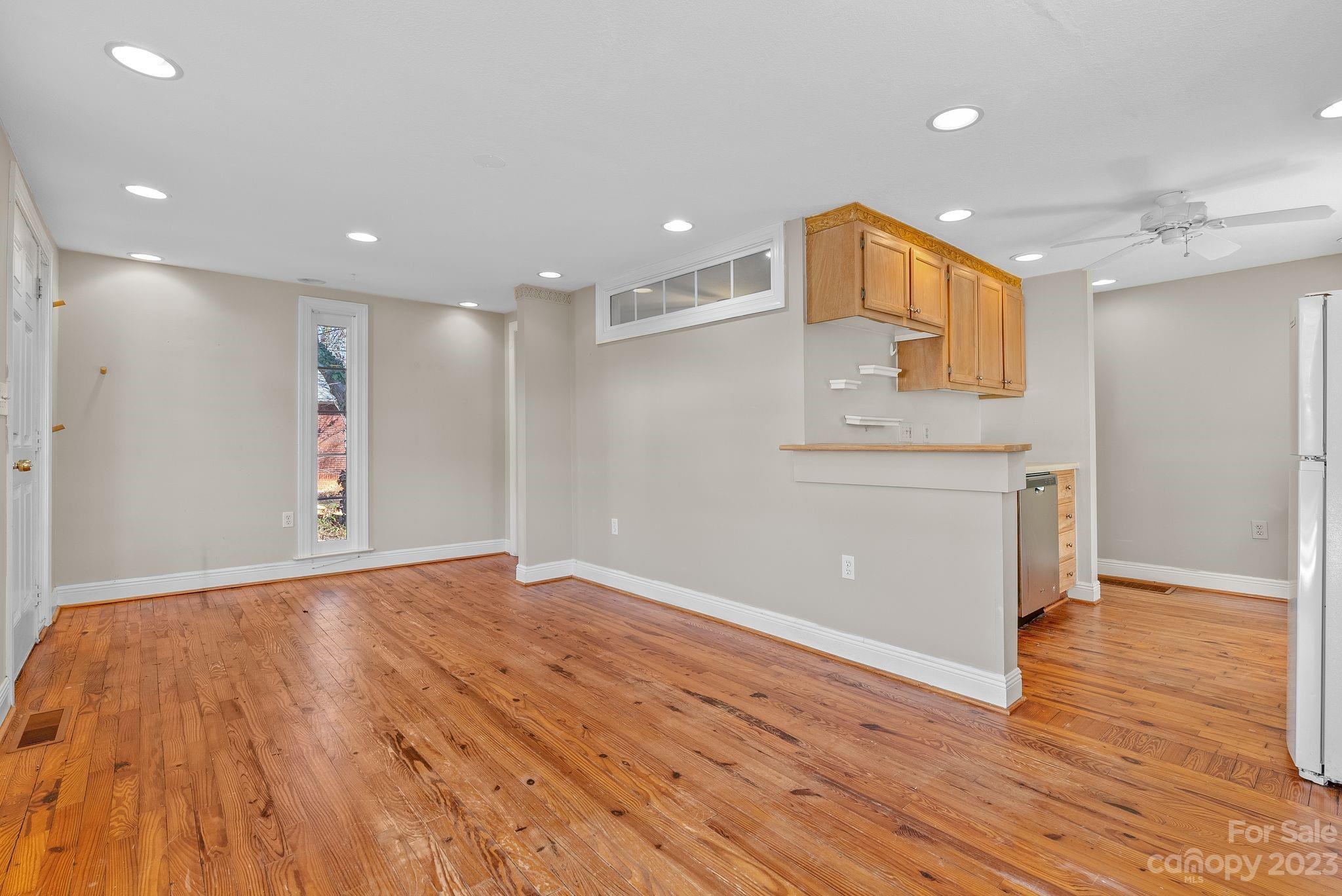 Green and Thrash Lands - Residential Income