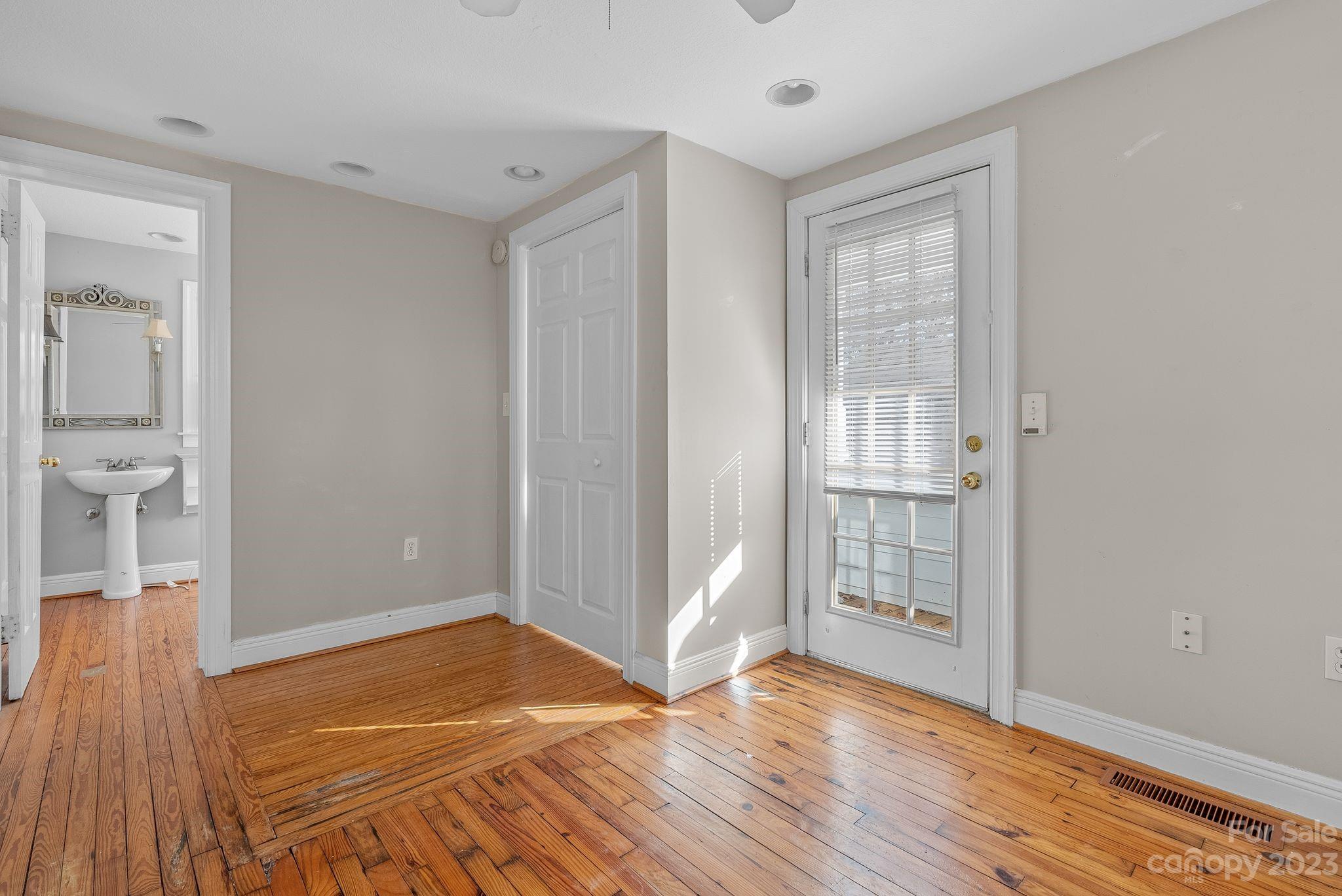 Green and Thrash Lands - Residential Income