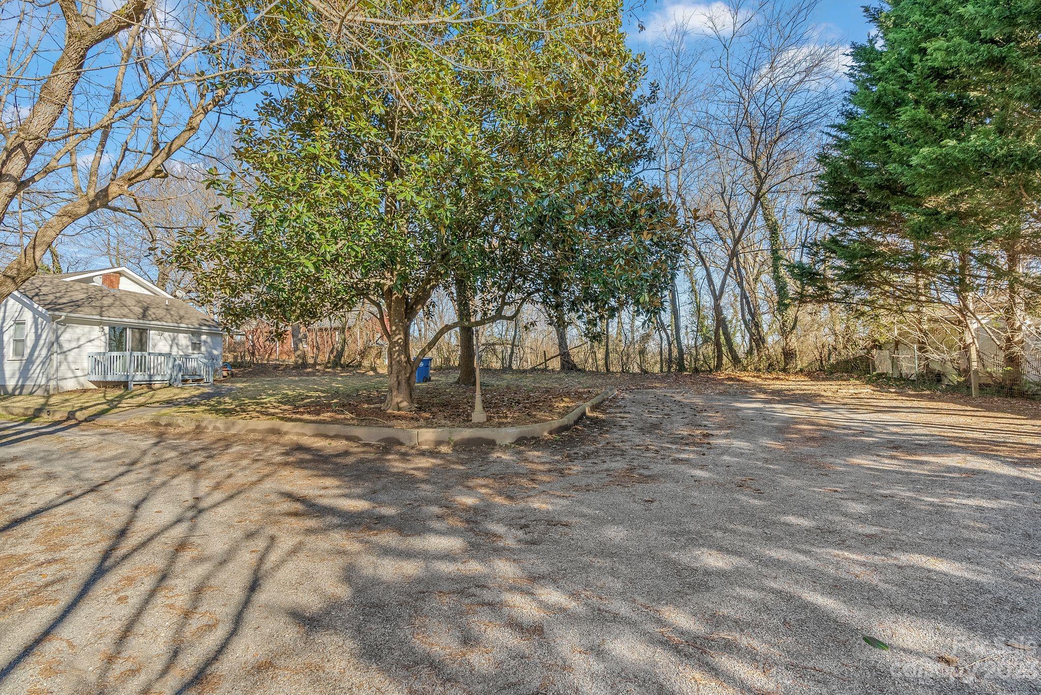 Green and Thrash Lands - Residential Income