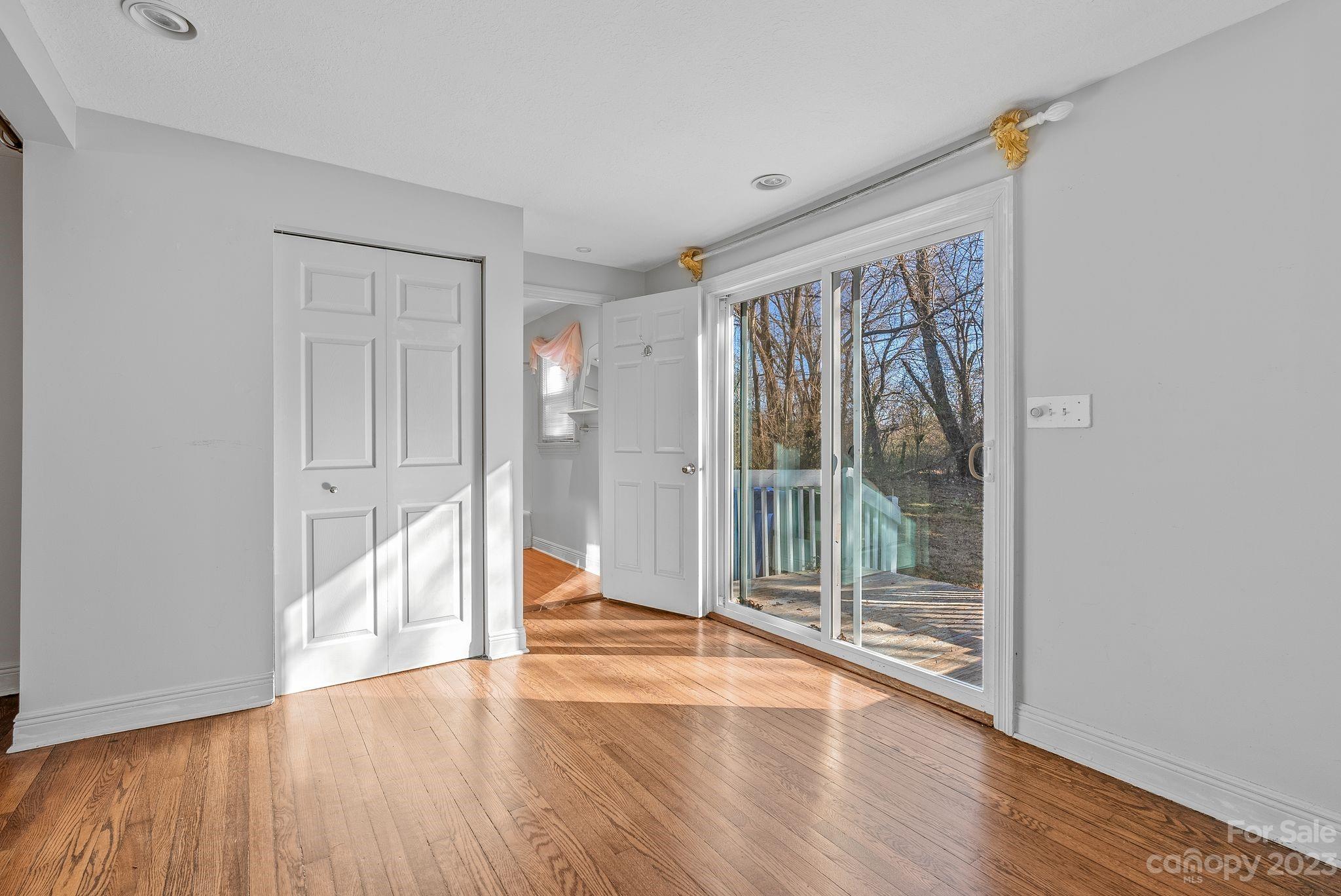 Green and Thrash Lands - Residential Income