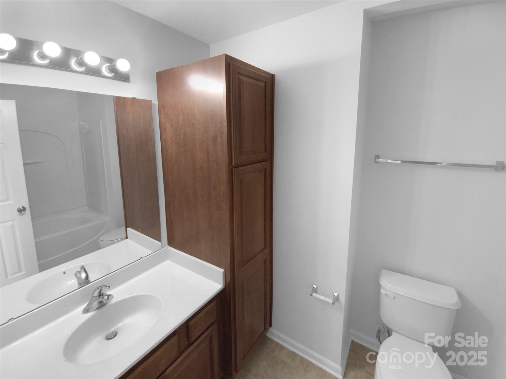 Cascades at River Crossing - Residential