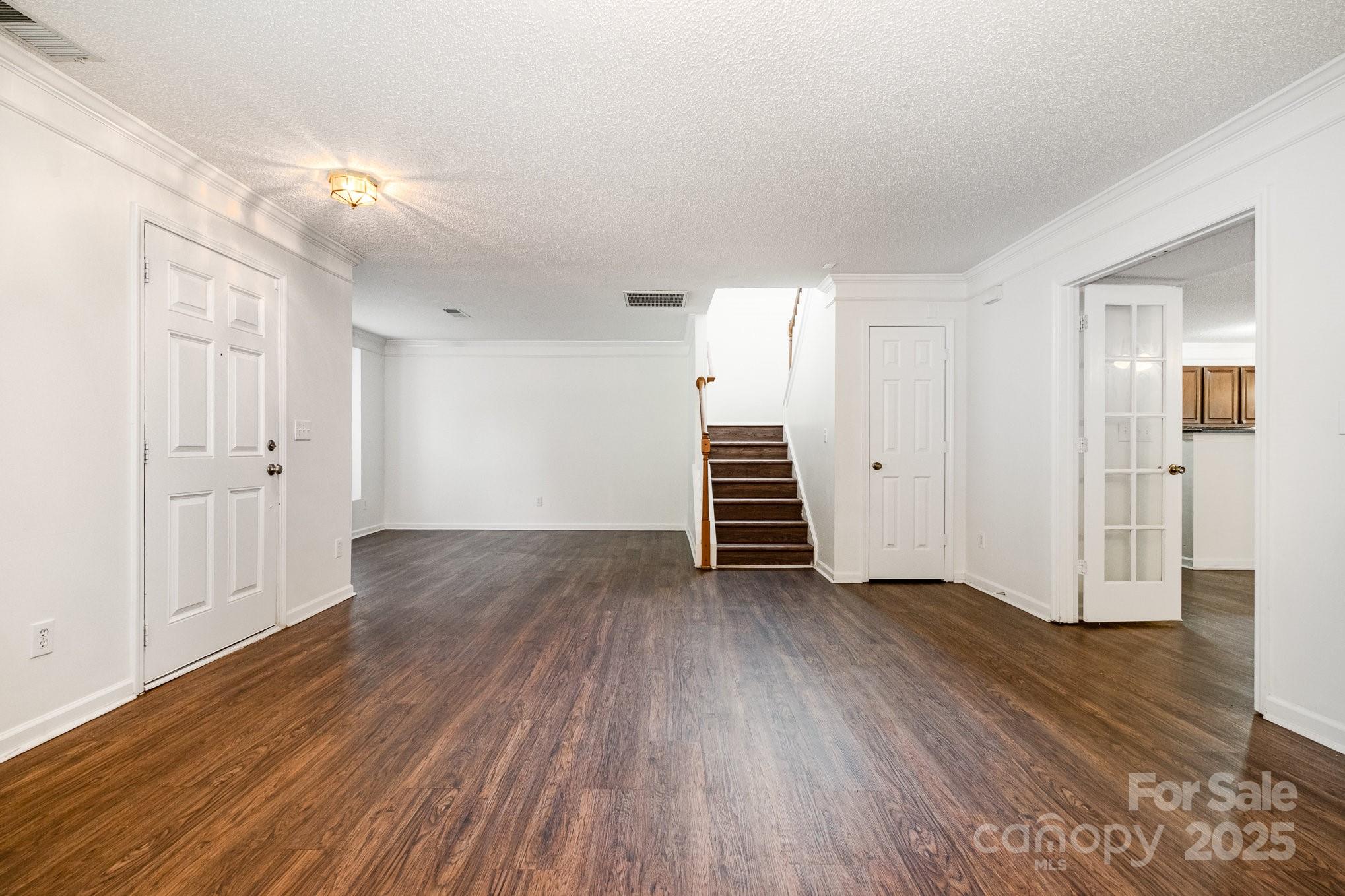7541 Brookwood Valley Lane