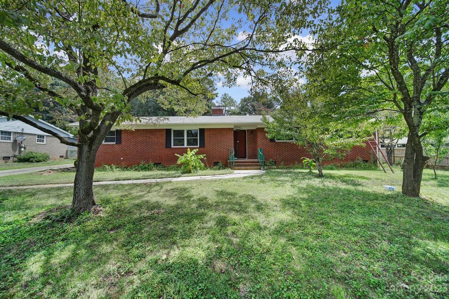 Welcome to charming move in ready home. This is 3- bedroom and 2 full bathroom stunning all brick ranch home sit in almost half of the acre with NO HOA fee in Grove Park subdivision. This home features recently refinished hardwood flooring throughout EXCEPT kitchen area and fireplace. Seller have recently converted 1.5 bathroom into 2 full bathrooms. Fresh interior paint throughout. Easy access to uptown charlotte and major shopping complexes. Spacious backyard for gardening and family gathering. This won't last long. Please schedule your showing today