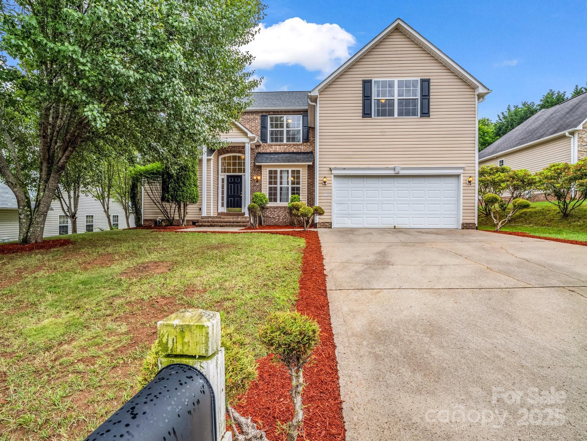 24 Yorktown Circle