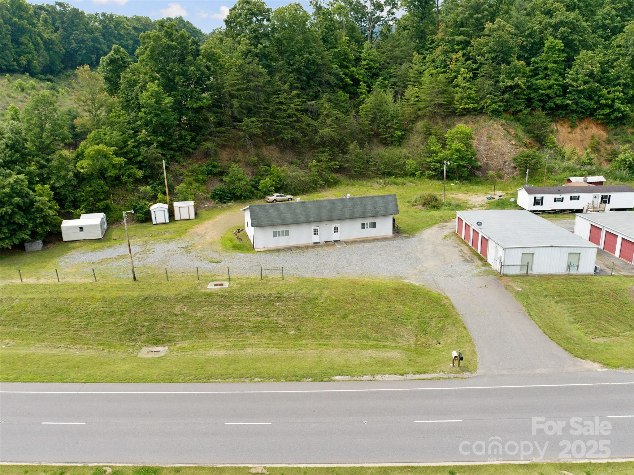 1365 US 19 Highway