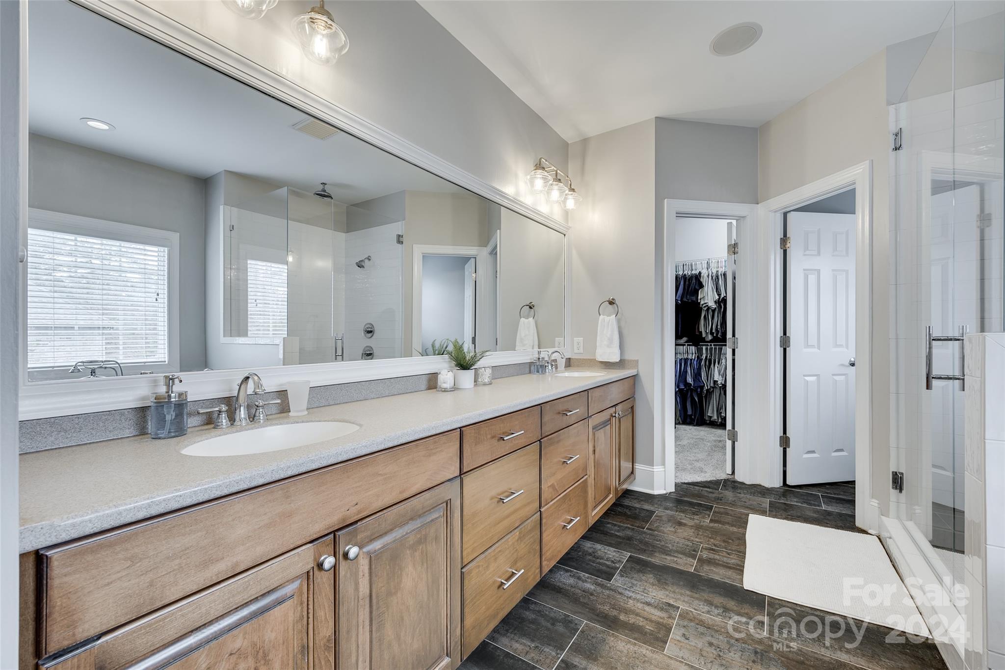 Water Edge - Residential