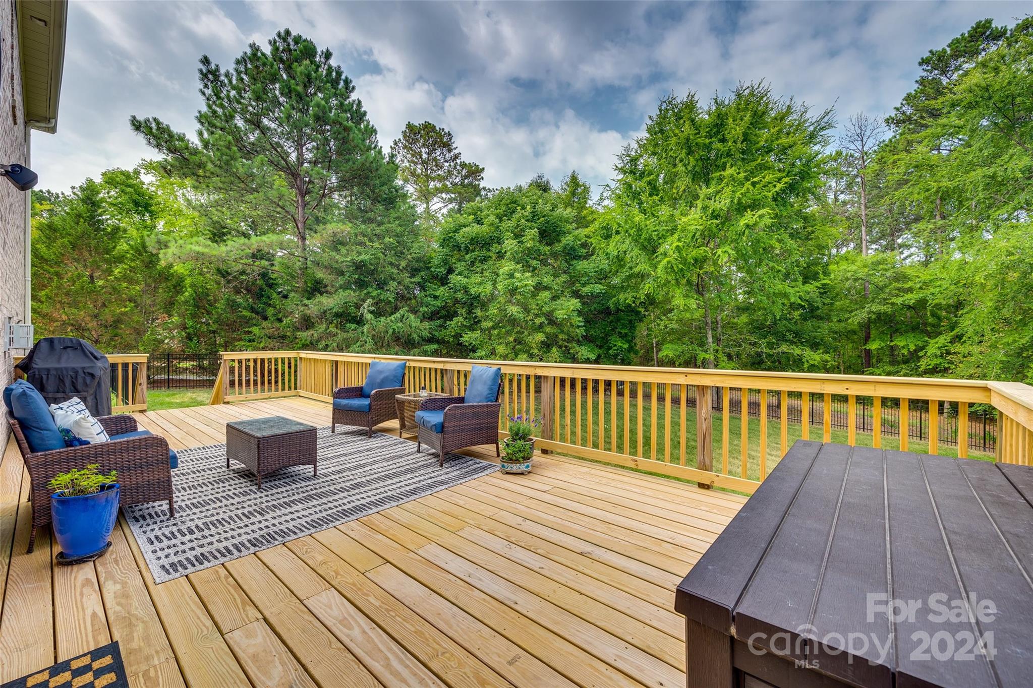 Water Edge - Residential