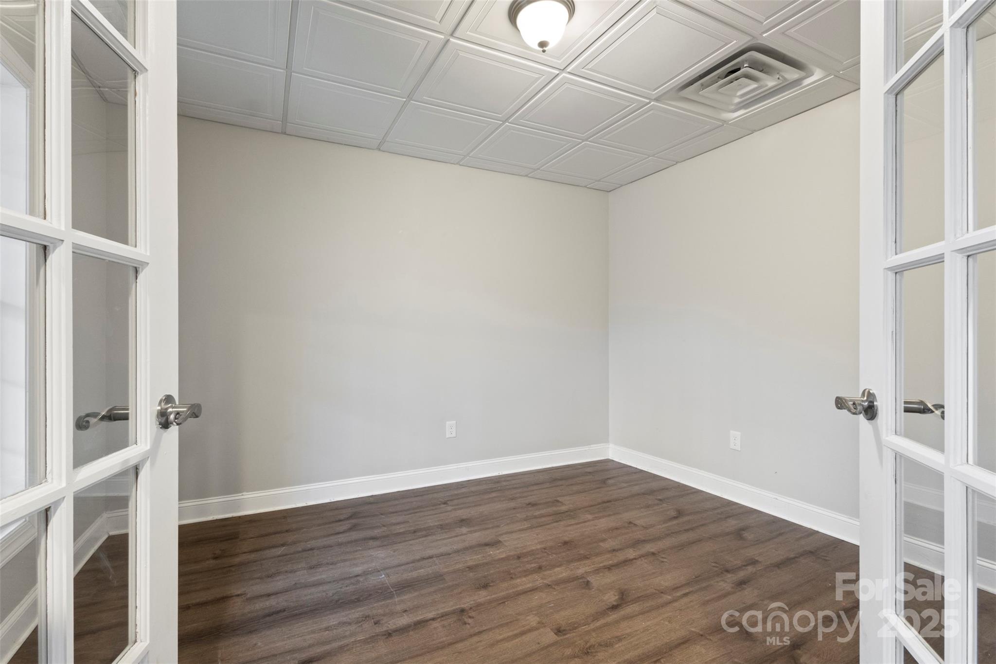 Maple Leaf - Residential