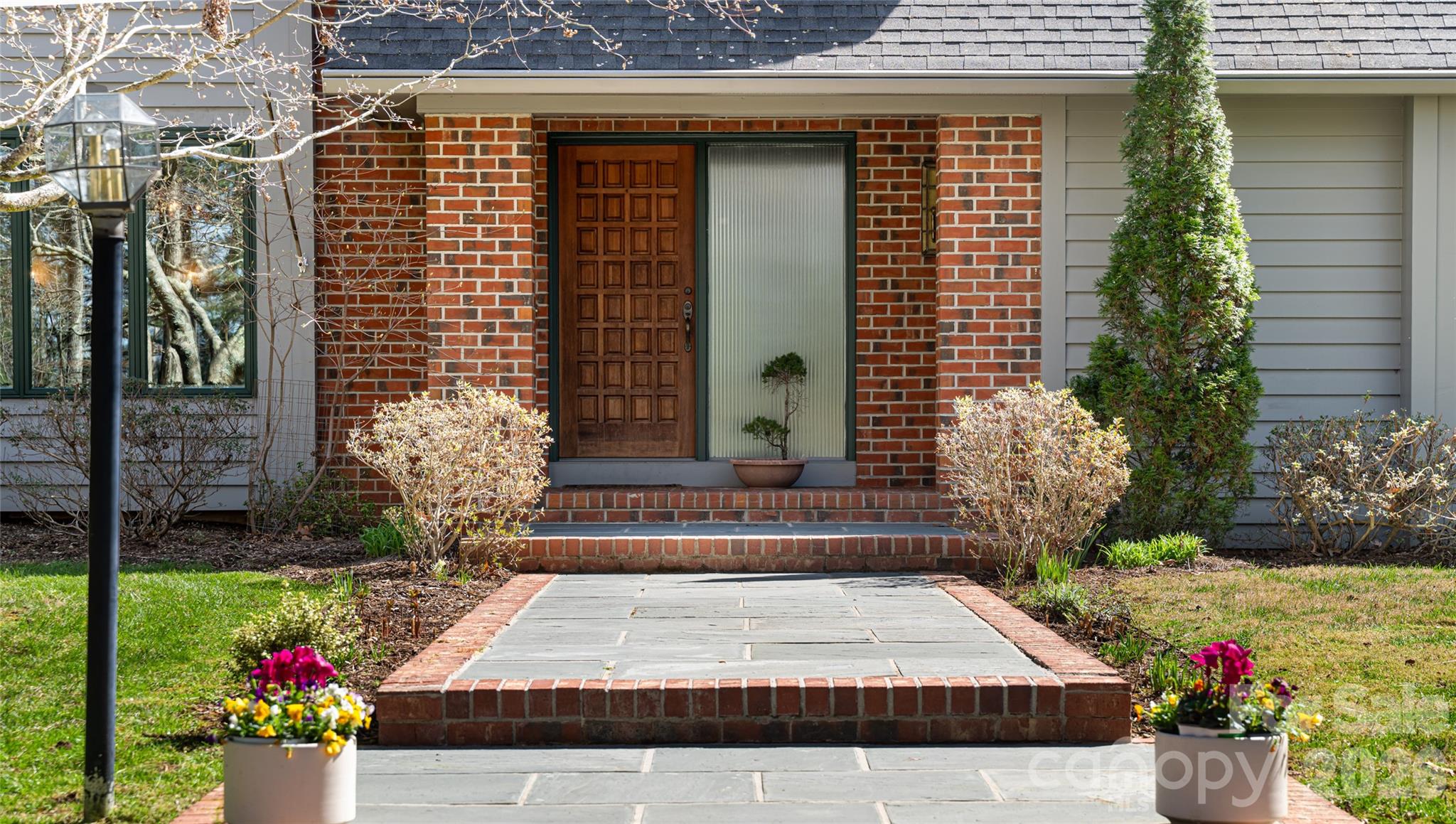 12 Stuyvesant Crescent