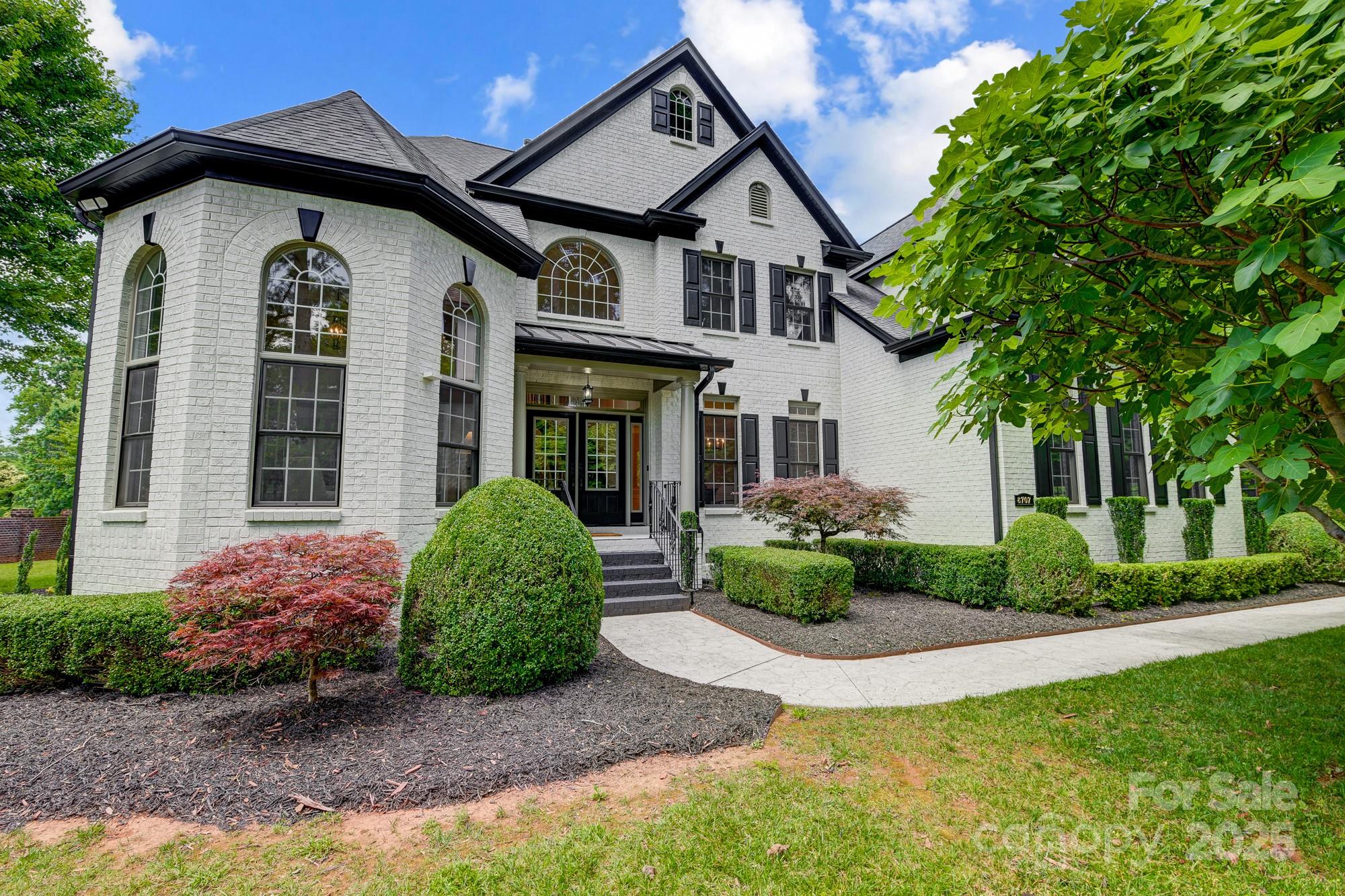 8707 Fairview Road
