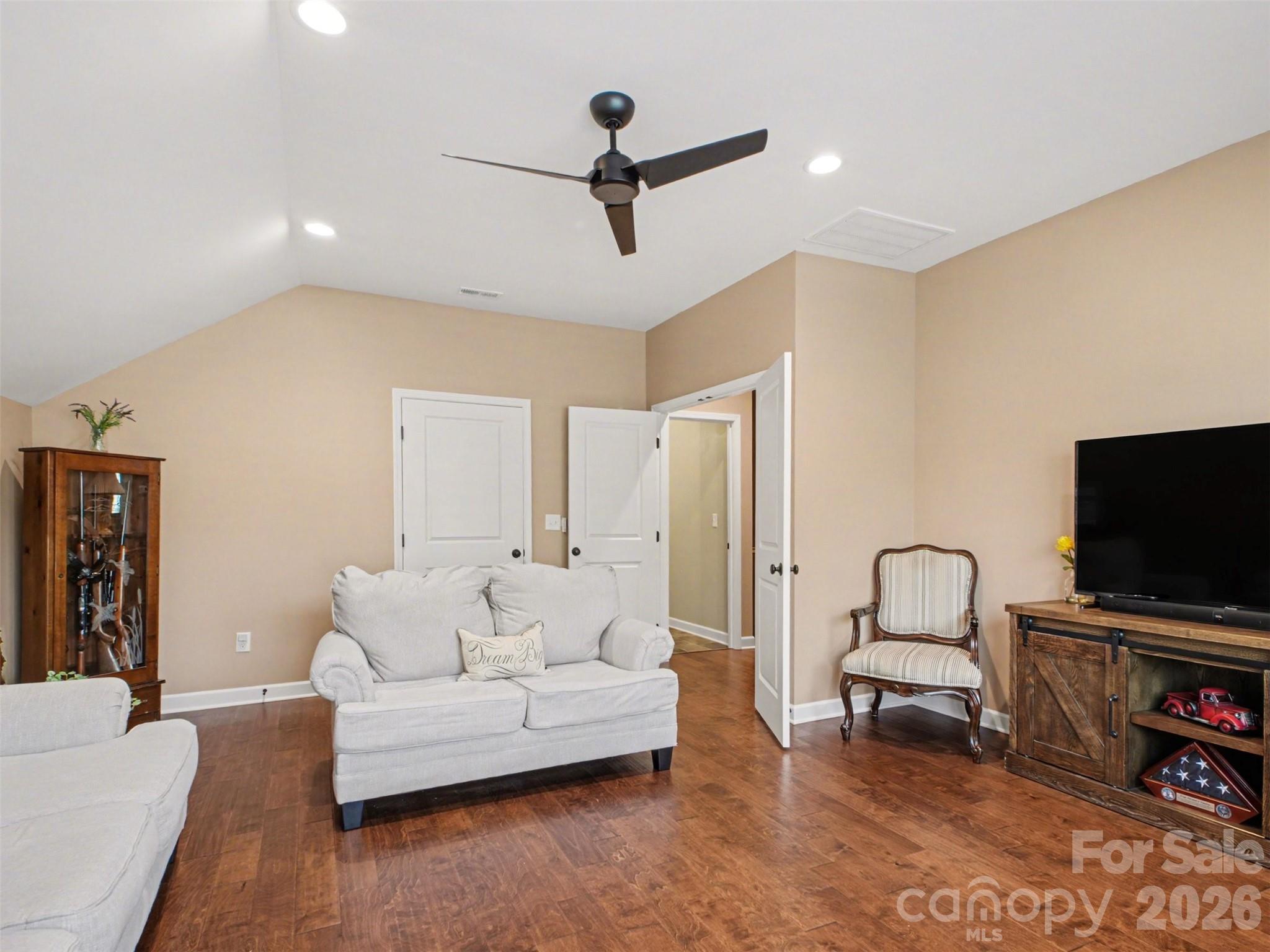 Red Hill - Residential