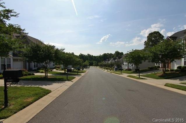 Robinwood Village - Residential