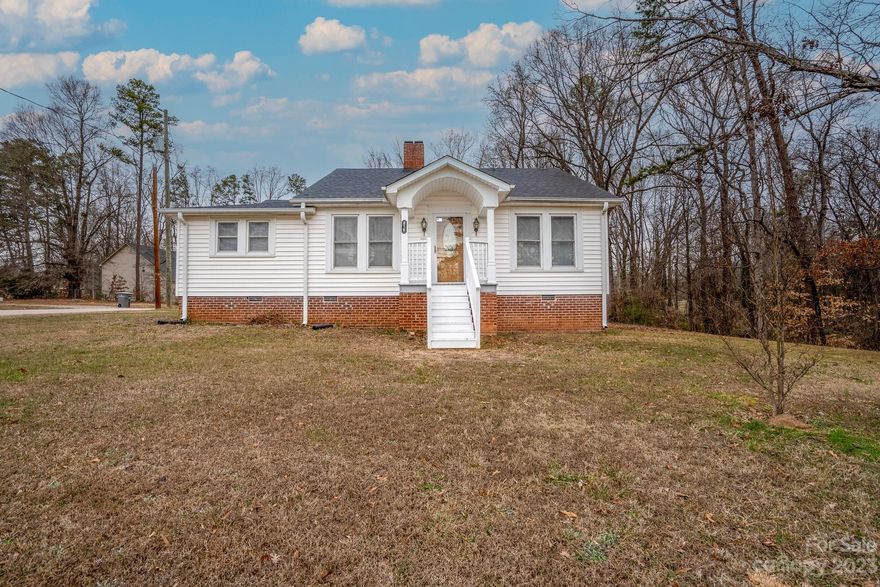 Must see beautiful well-maintained home in the established Shady Brook Area of Kannapolis. Just minutes from the Revitalized Downtown Kannapolis, Afton Village and new planned shops on the corner of Rogers Lake Rd and the Kannapolis Parkway. Home has new 3 Ton AC & Coil installed in November of 2023. New kitchen and dining room flooring installed in May of 2023. Roof was replaced in 2016 and home was updated with vinyl windows in 2006. Spacious deck located off of the back of the home. Property also includes a 24x32 garage and utility building that was built in 1997. Home sits on a corner lot with cement driveway and garage located off of Haywood Ave.