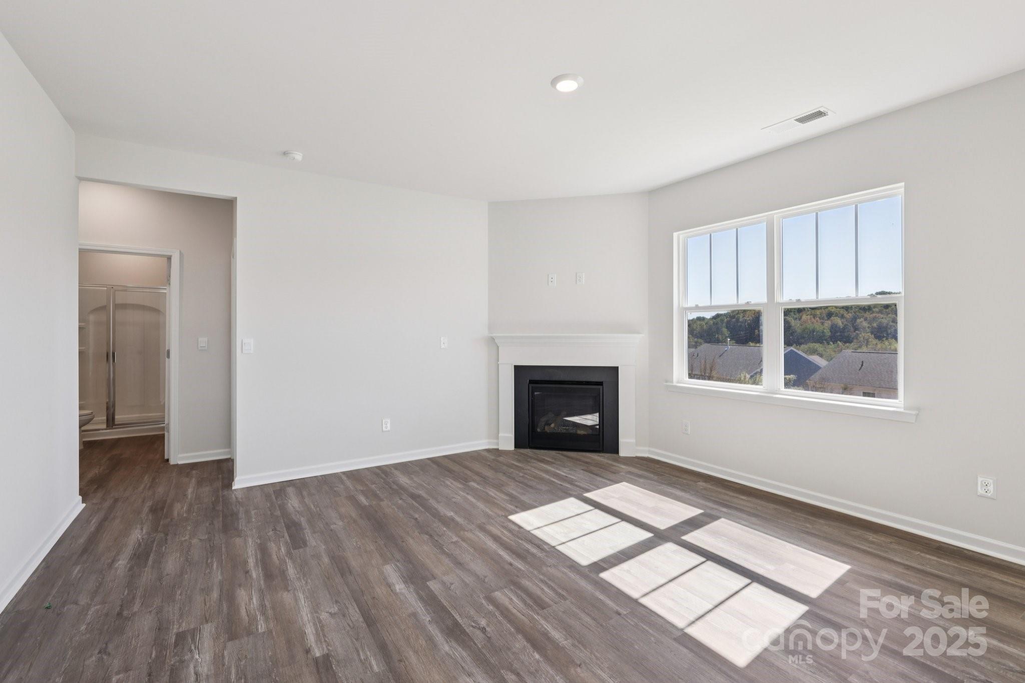 3916 Ashton Drive NW