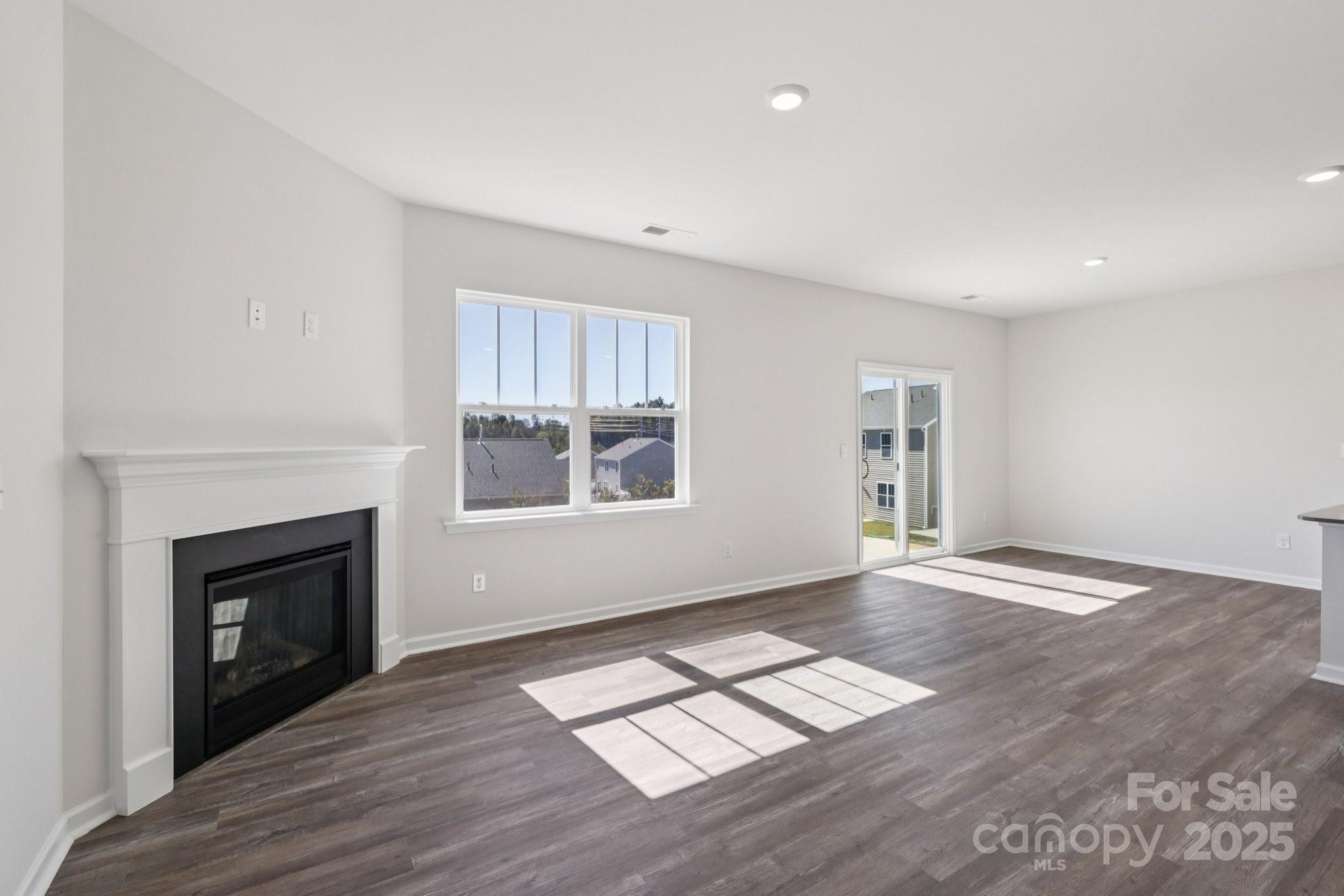 3916 Ashton Drive NW