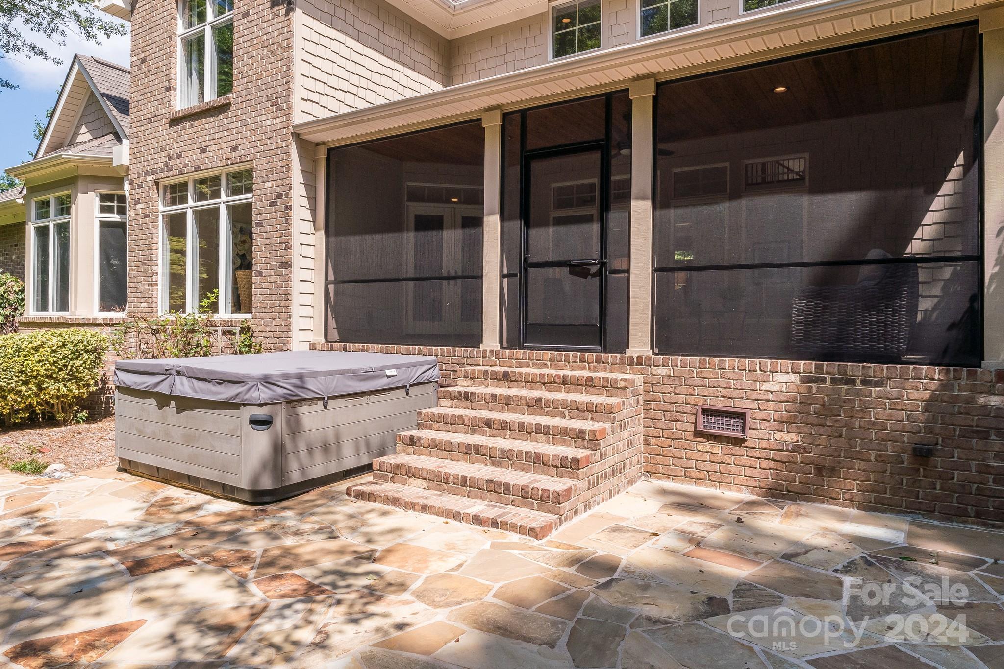 Water Edge - Residential