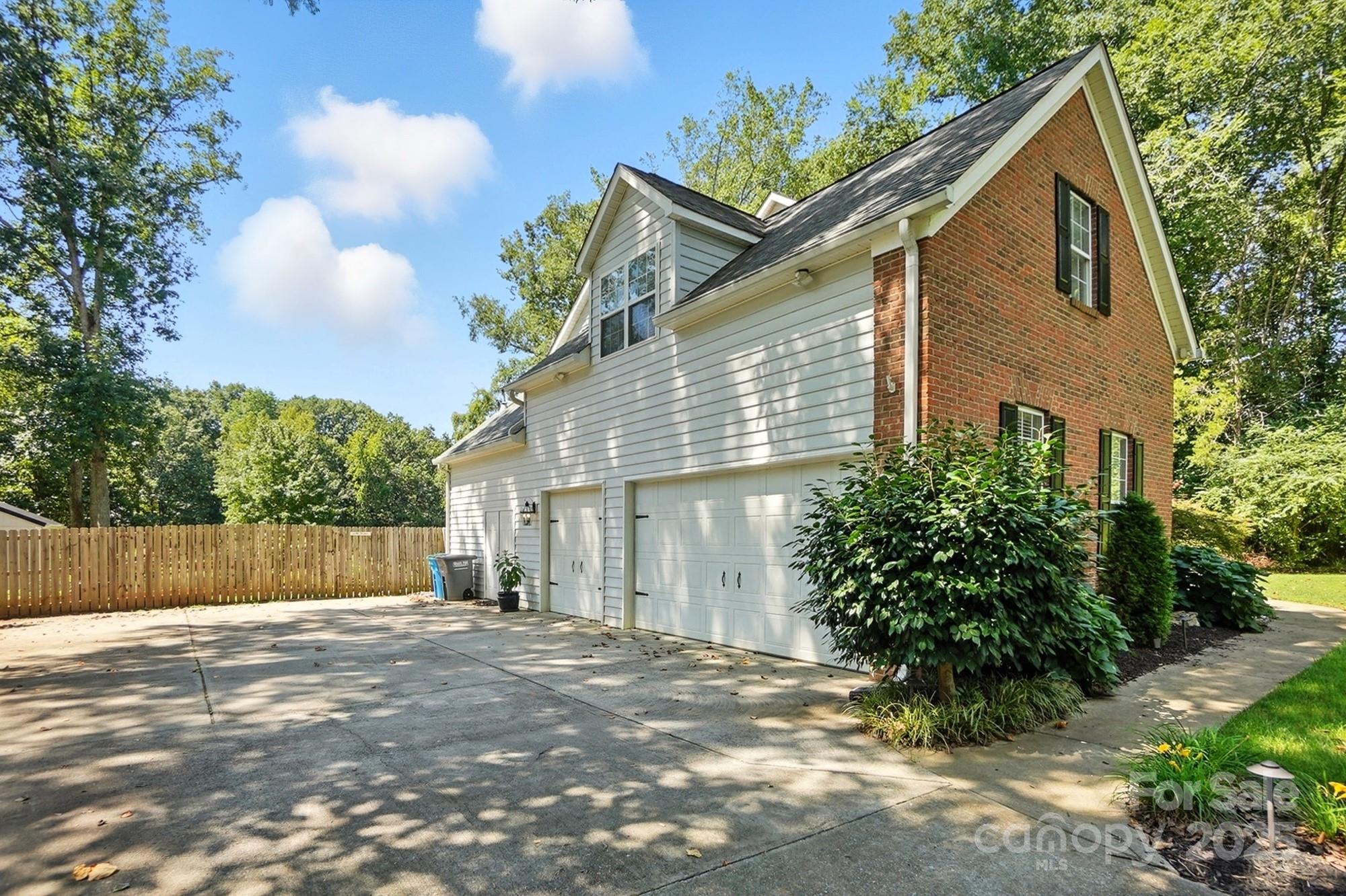 North Lake - Residential