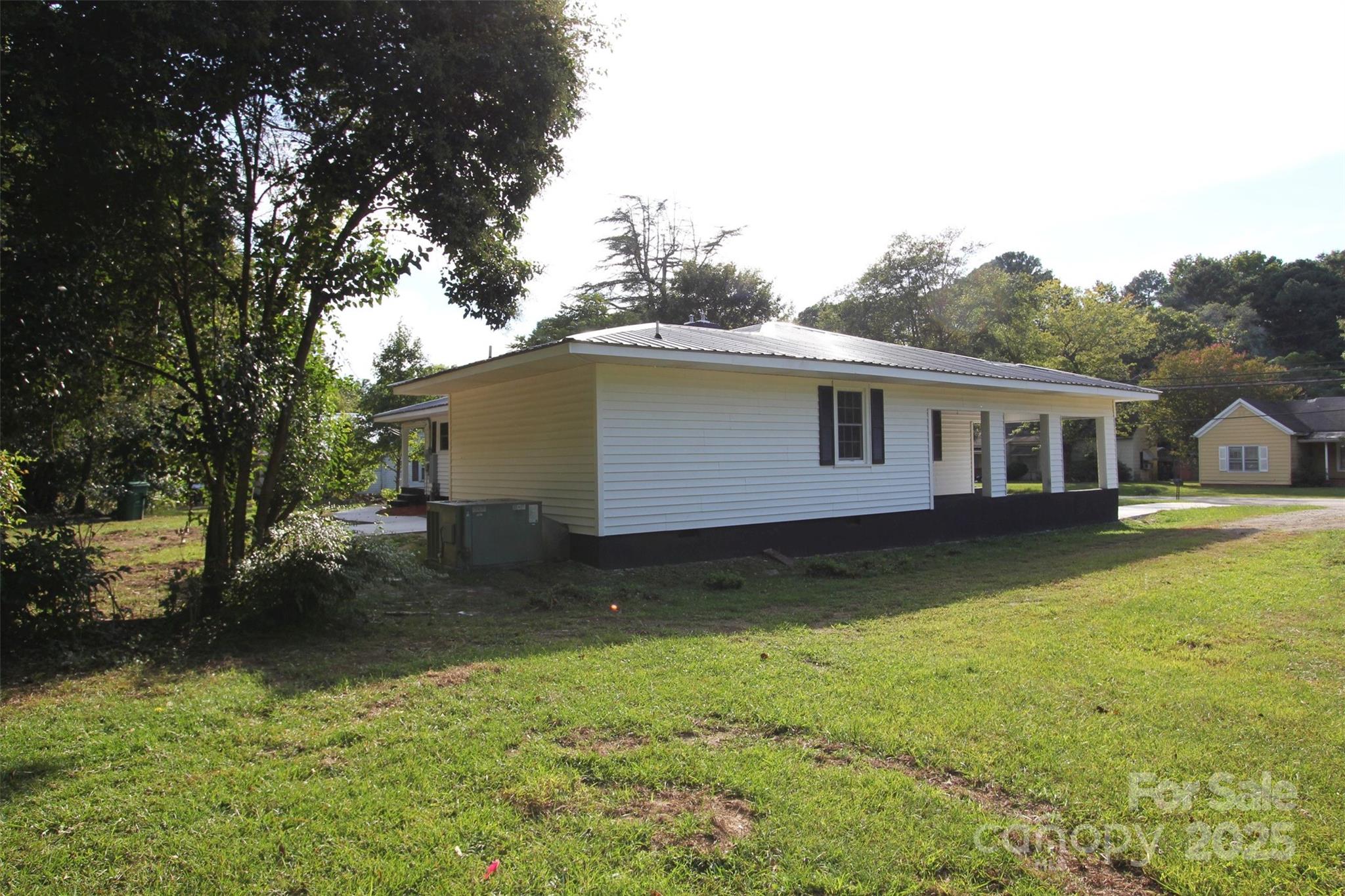 1205 Camden Road