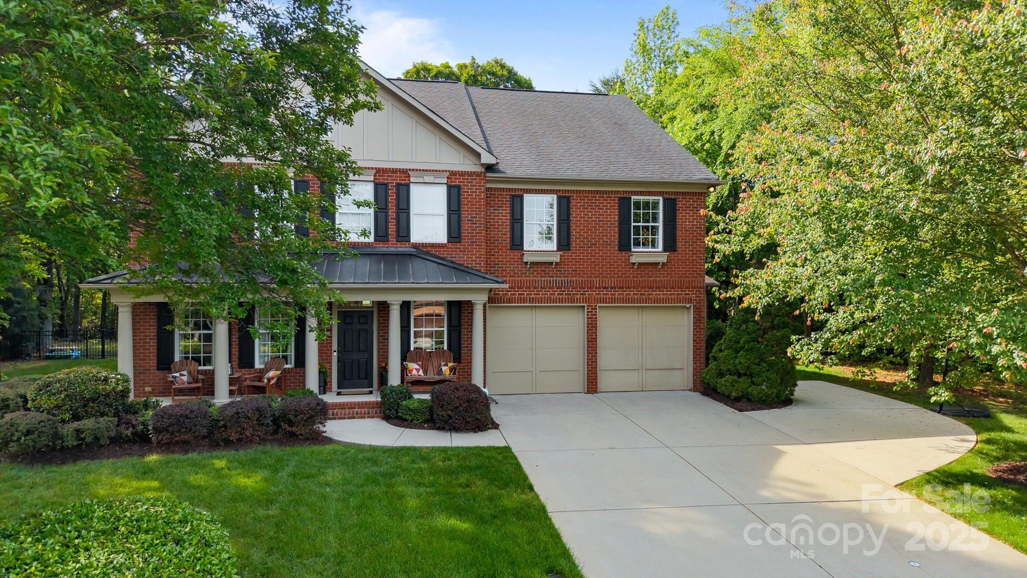 1108 Longwood Court