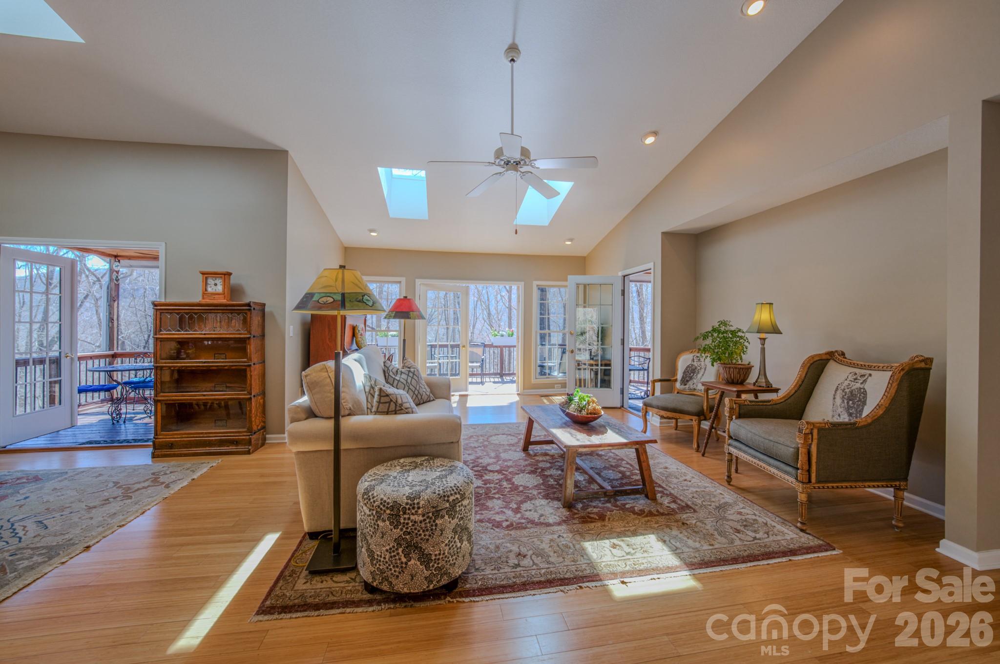 Davis Creek Estates - Residential