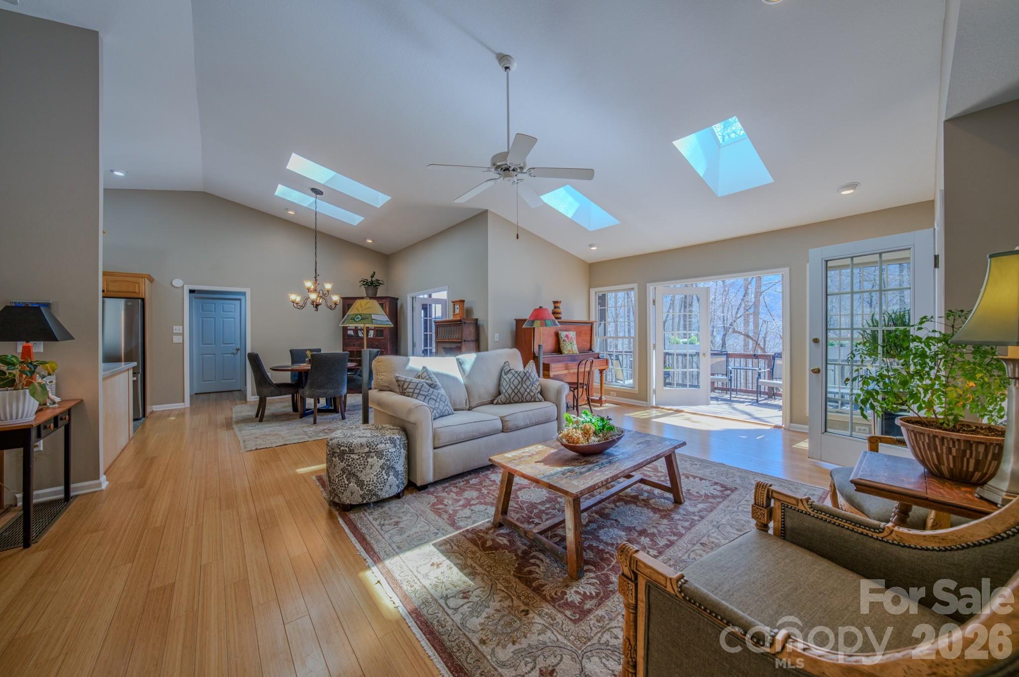 Davis Creek Estates - Residential