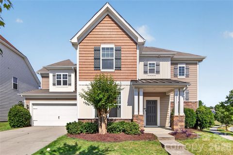 Photo of 12531 Surreykirt Lane, Huntersville, NC 28078 (MLS # 4391627)