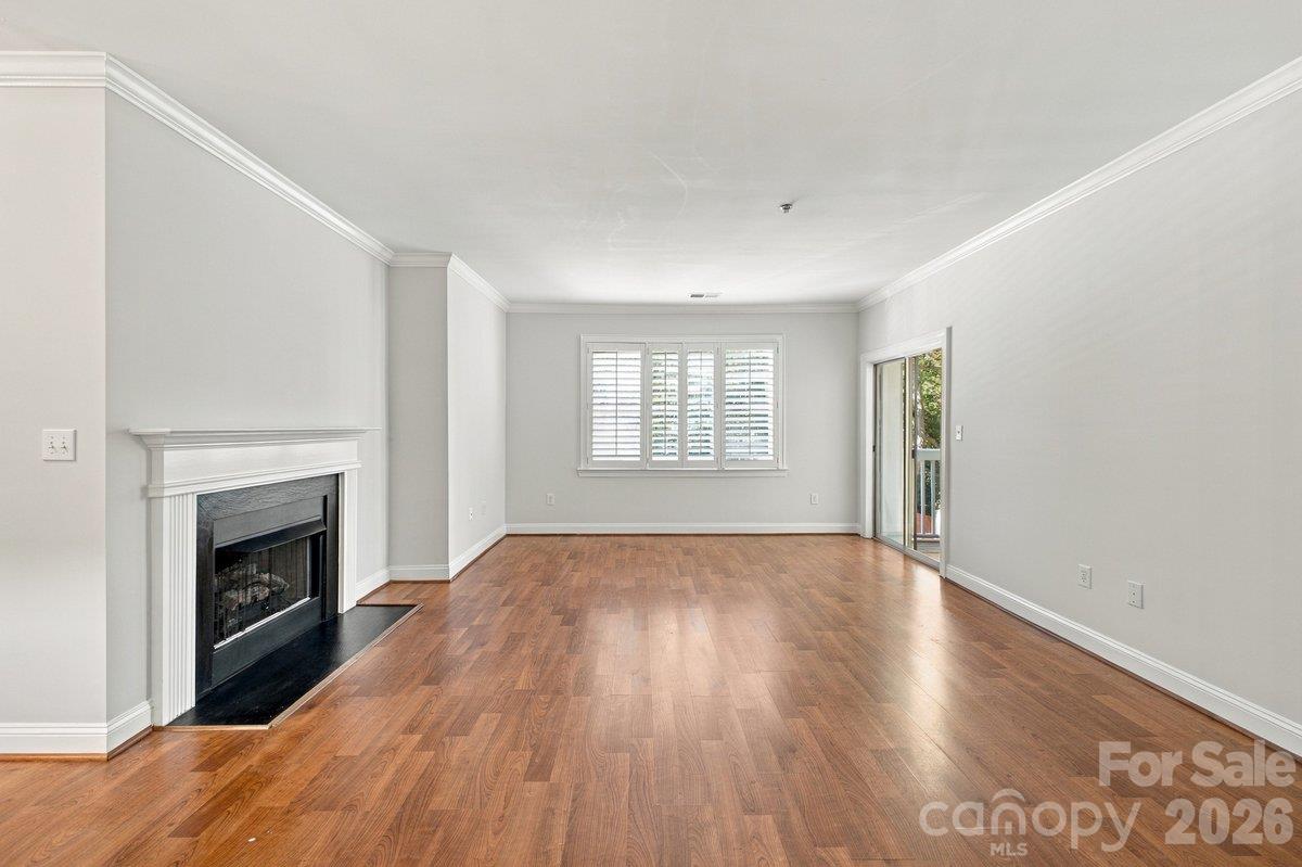 5609 Fairview Road 5