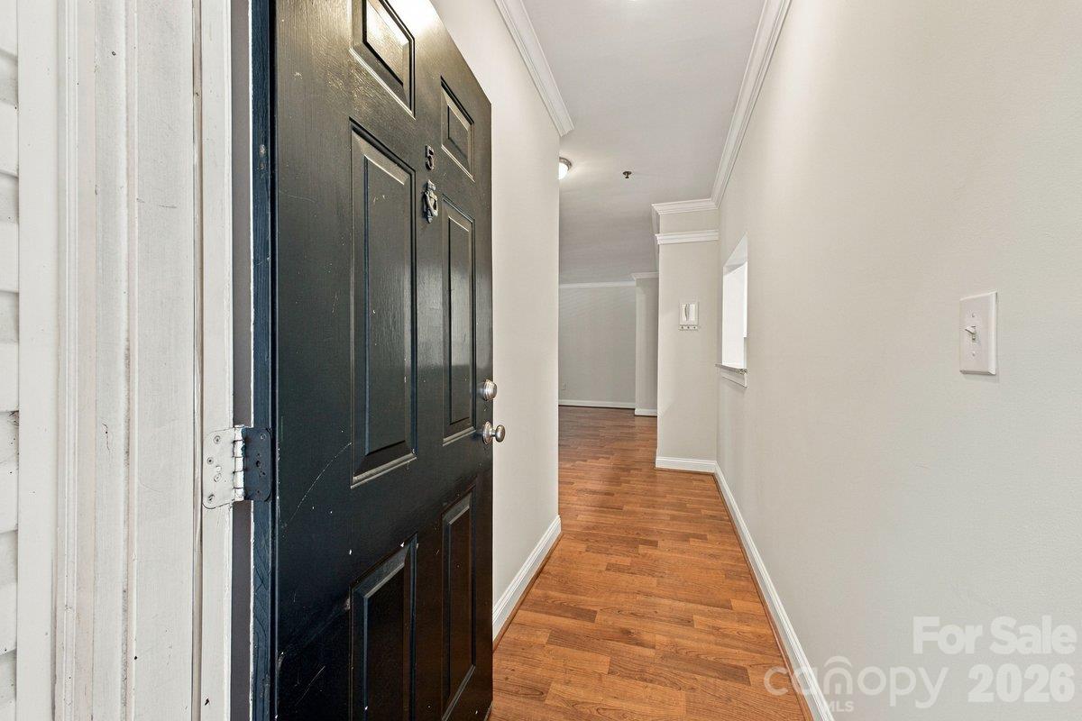 5609 Fairview Road 5
