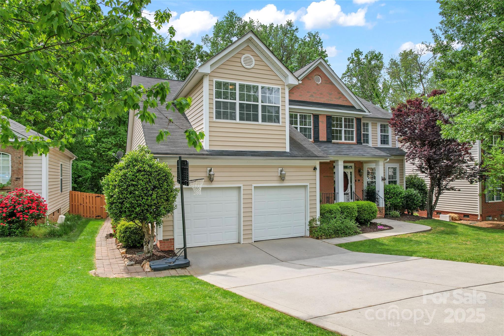 1009 Anduin Falls Drive
