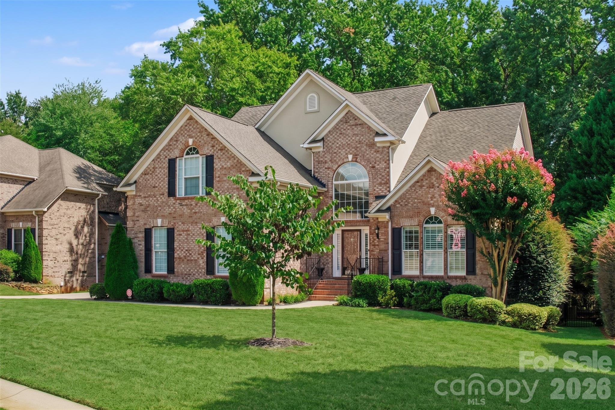 904 Carisbrooke Lane