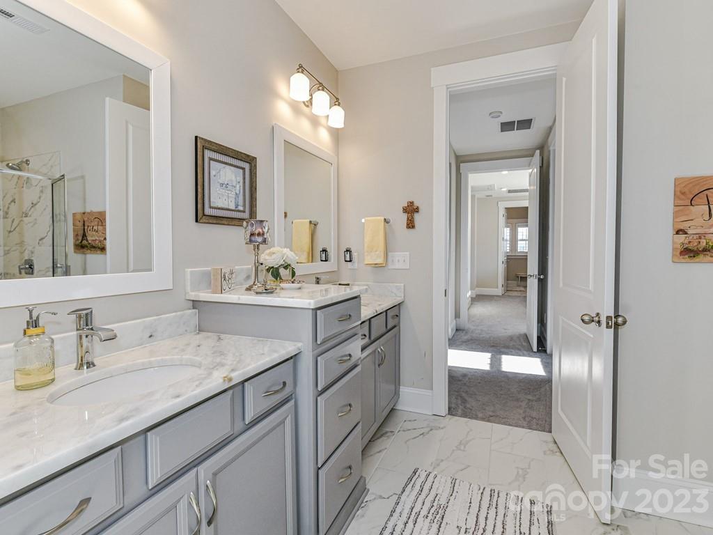 Riverwalk - Residential