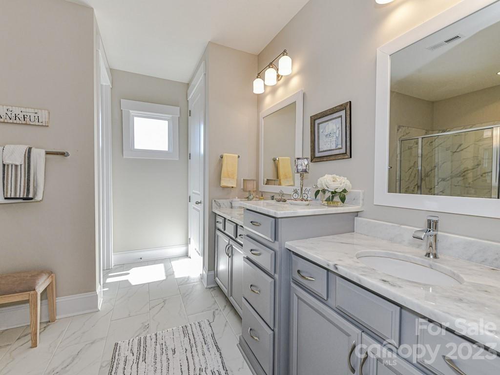 Riverwalk - Residential