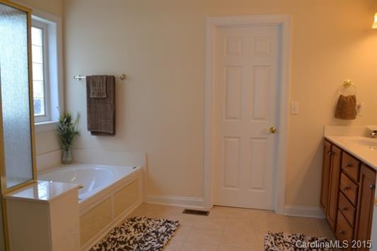 Lake Shore - Residential