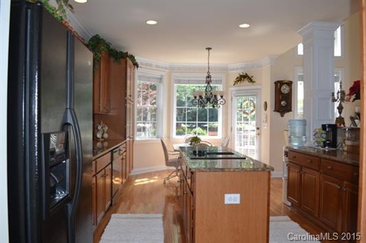 Lake Shore - Residential