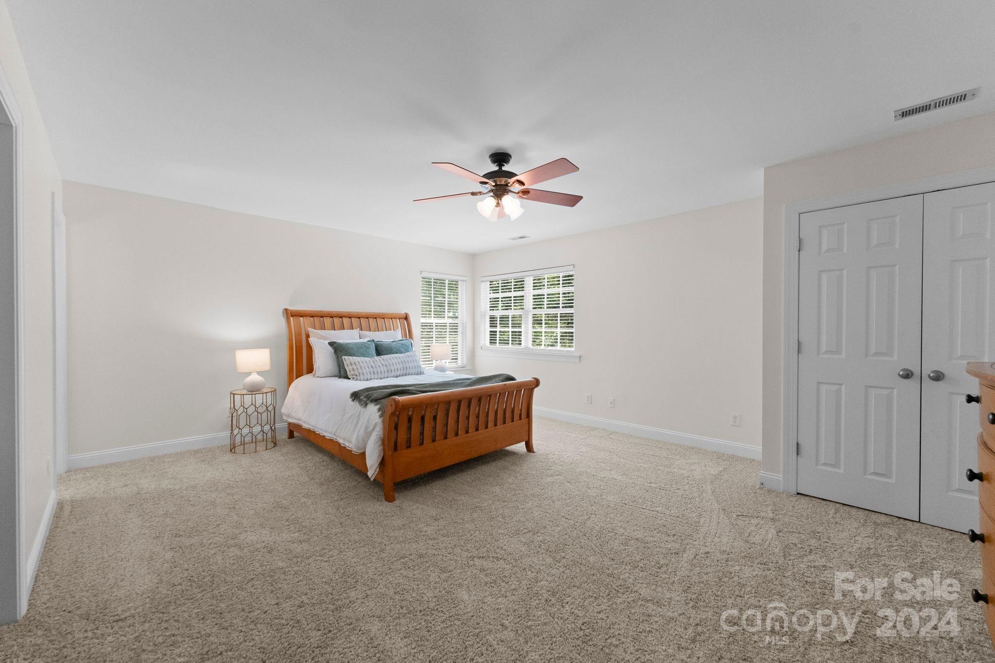 The Harbour at the Pointe - Residential