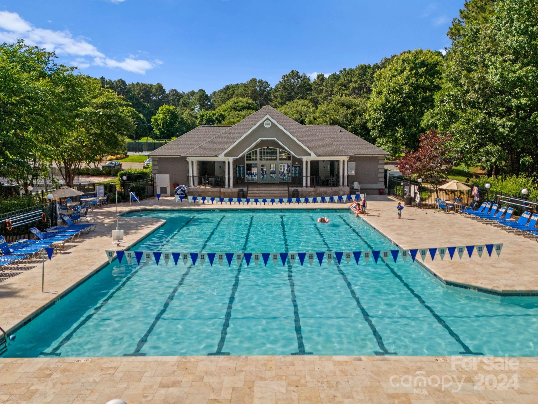 The Harbour at the Pointe - Residential