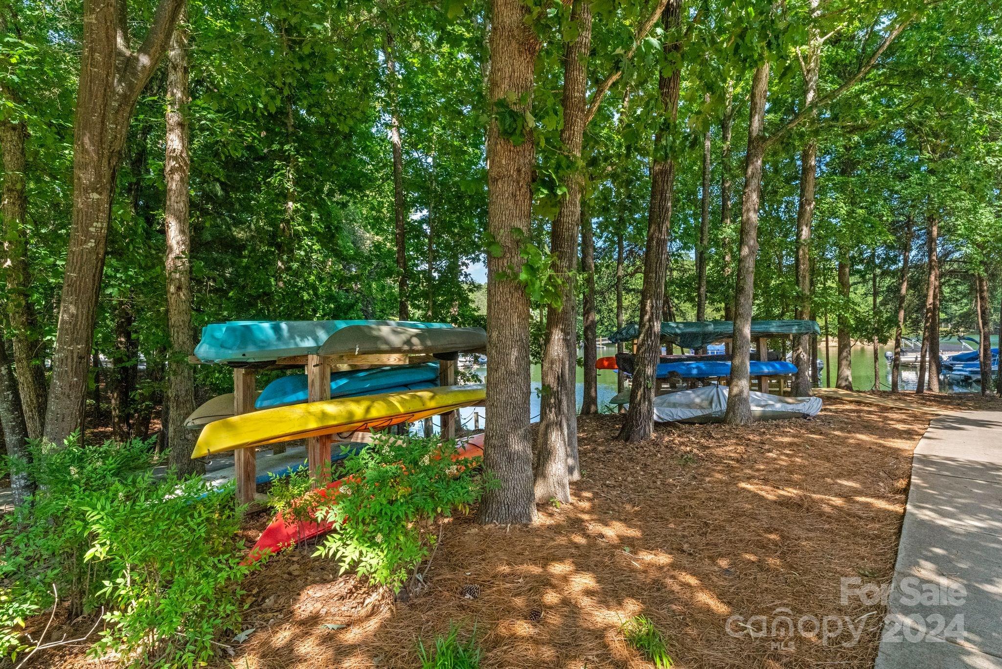 The Harbour at the Pointe - Residential