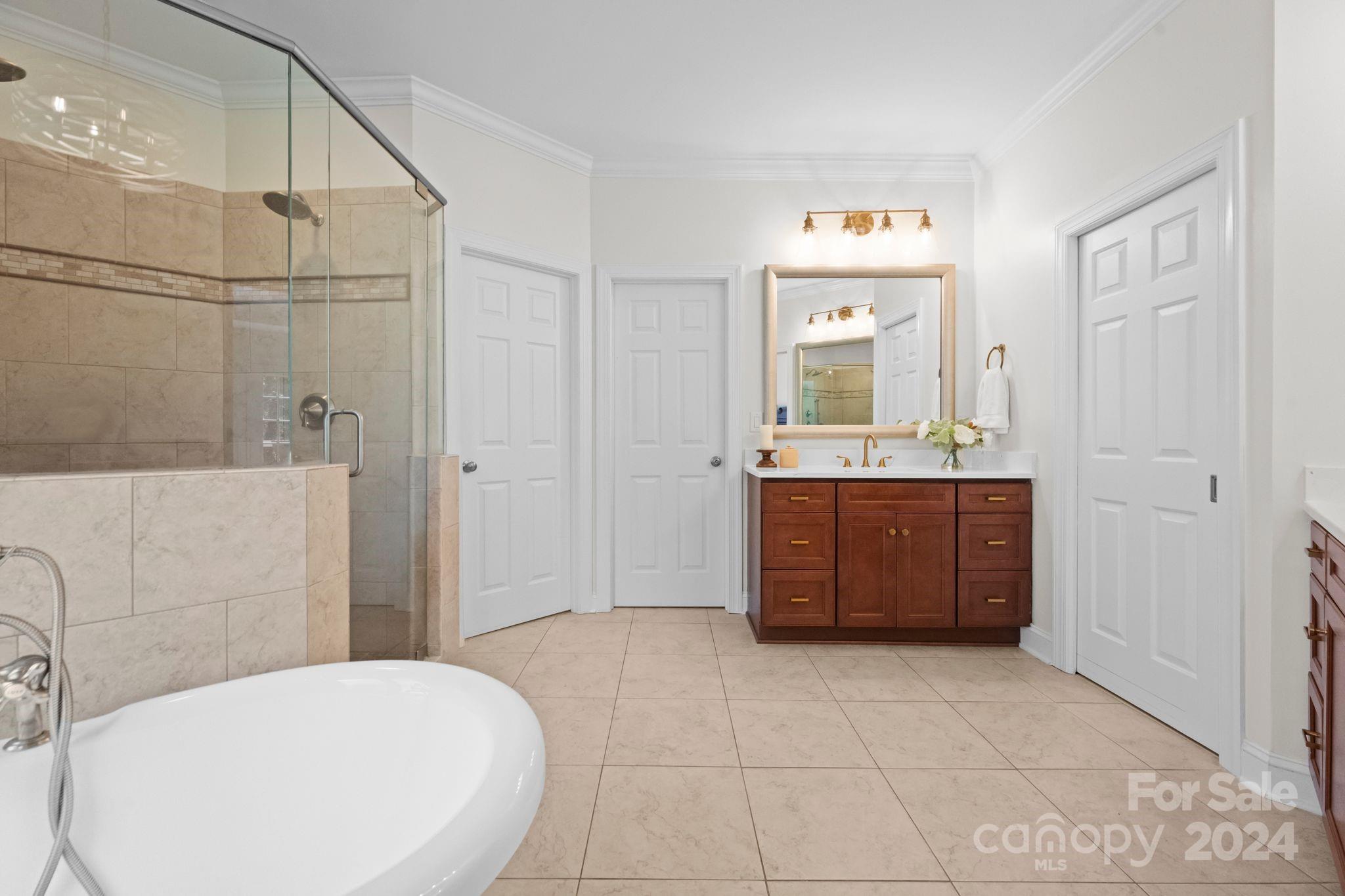 The Harbour at the Pointe - Residential