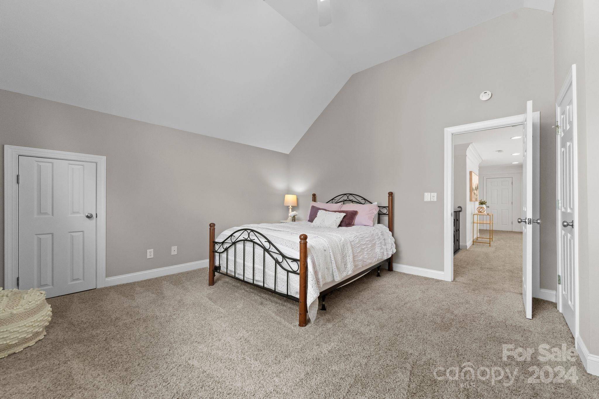 The Harbour at the Pointe - Residential