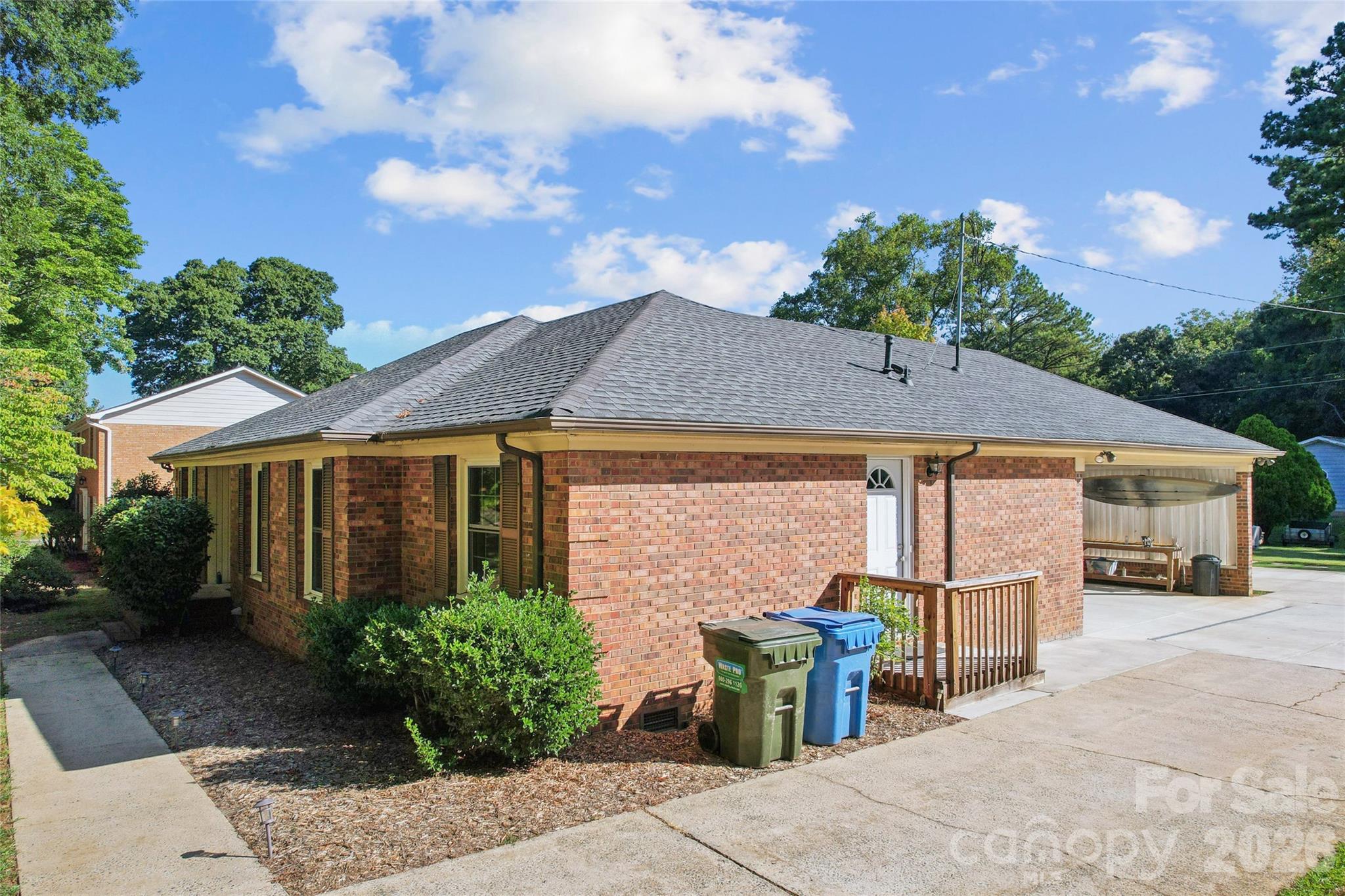 13507 Four Oaks Lane