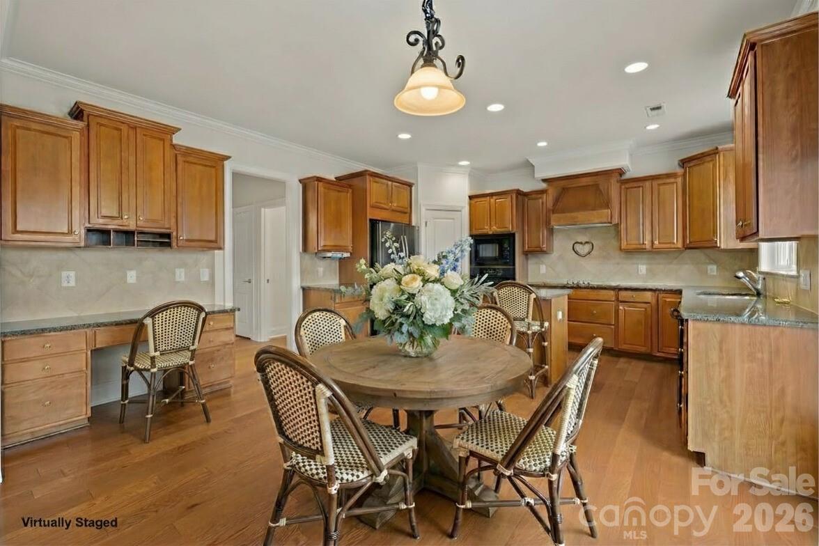 The Chimneys Of Marvin - Residential