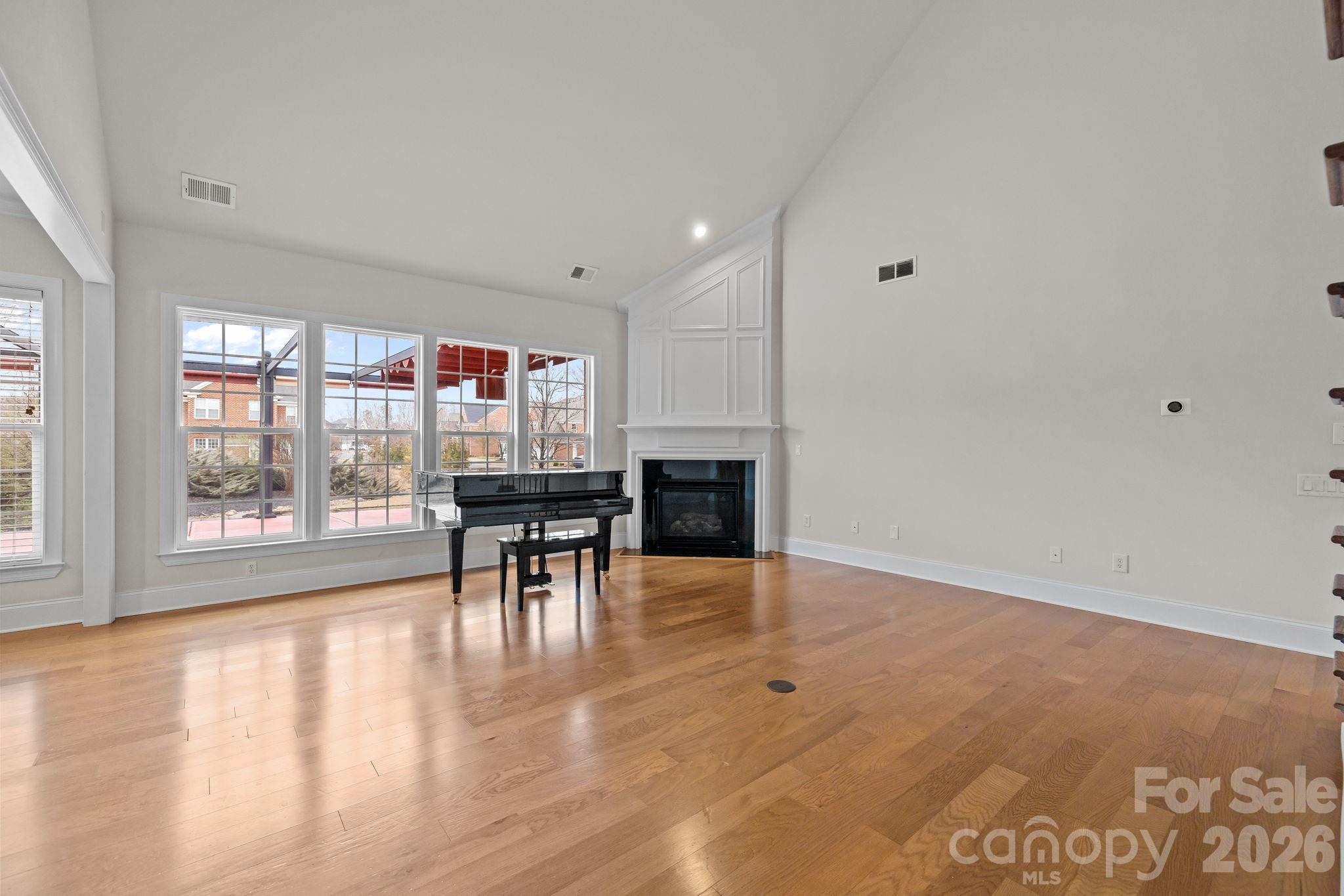 The Chimneys Of Marvin - Residential